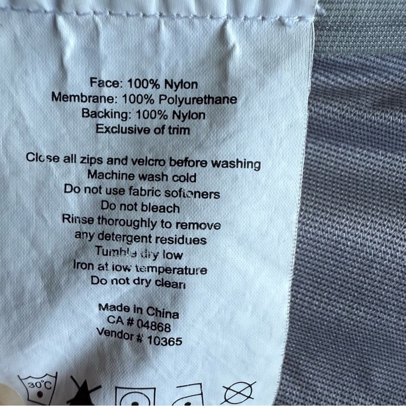 MEC Women's waterproof jacket size 4 - Picture 11 of 15